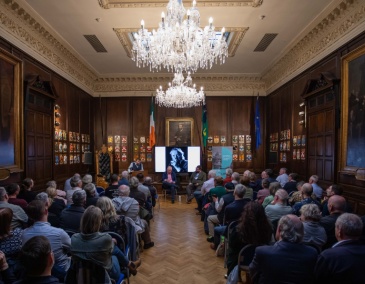 Decorative An audience at the 2025 Dublin Festival of History Big Weekend 2025 in the Oak Room of the Mansion House 800 x 540