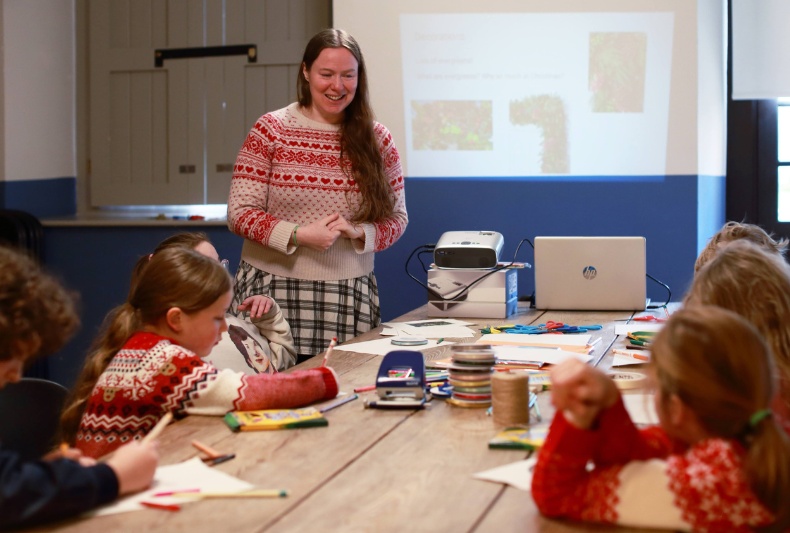 14 HS website schools course for teachers main image 800x533