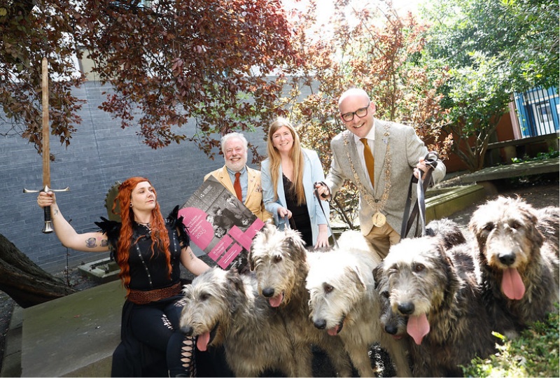 Dublin festival of history breana howard lagertha brendan teeling linda devlin lord mayor cllr ray mcadam with wolfhounds photographer julien behal 20250825